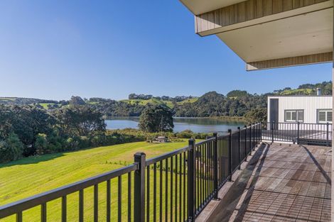Photo of property in 17 Fred Harsant Drive, Cooks Beach, 3591