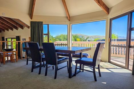 Photo of property in 1 Burnett Place, Lake Tekapo, 7999