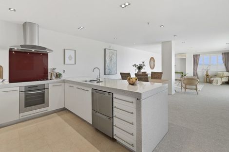 Photo of property in 12/72e Devonport Road, Tauranga, 3110