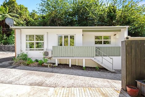 Photo of property in 6a Julia Place, Tawa, Wellington, 5028