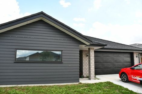Photo of property in 32 Keerangi Place, Rototuna North, Hamilton, 3210