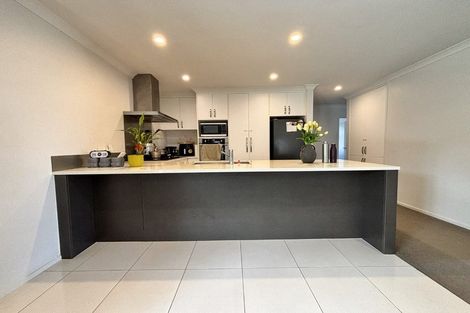 Photo of property in 8 Parkgrove Crescent, Pokeno, 2402