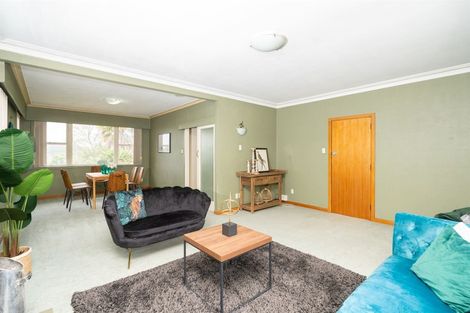 Photo of property in 35 Forest Lake Road, Forest Lake, Hamilton, 3200