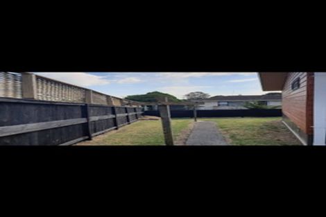 Photo of property in 2/62 Weymouth Road, Manurewa, Auckland, 2102