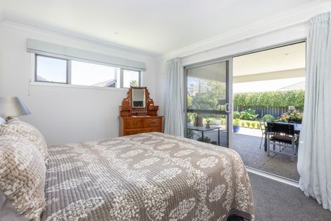 Photo of property in 44 Whakatomo Place, Havelock North, 4130