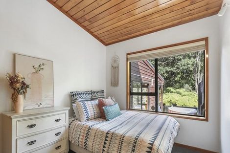 Photo of property in 23 Victory Road, Laingholm, Auckland, 0604