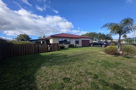 Photo of property in 16 Romana Crescent, Papamoa Beach, Papamoa, 3118