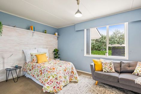 Photo of property in 3 Tawa Street, Waikanae, 5036