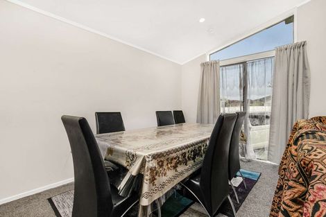 Photo of property in 9 Poutini Place, Manurewa, Auckland, 2102