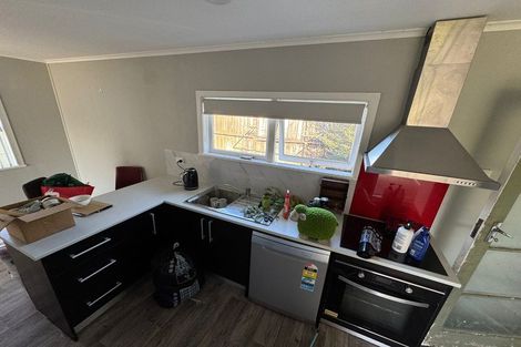 Photo of property in 24 Stokes Avenue, Te Atatu Peninsula, Auckland, 0610