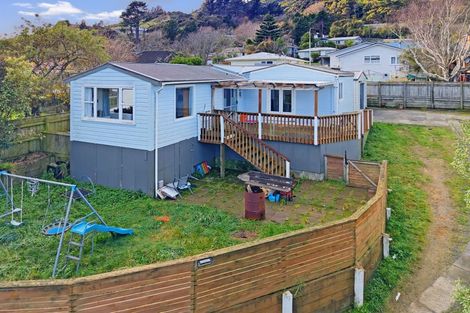 Photo of property in 42 Parenga Street, Wainuiomata, Lower Hutt, 5014