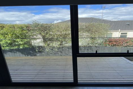Photo of property in 35 Rutland Road, Stanley Point, Auckland, 0624