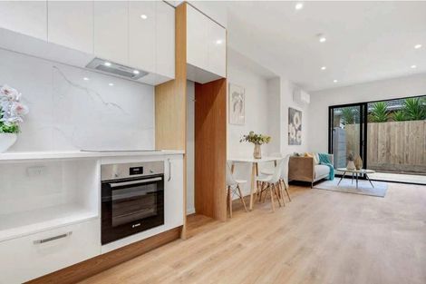 Photo of property in 35 Martin Road, Manurewa, Auckland, 2102