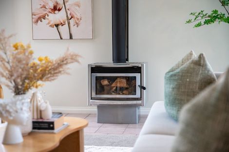 Photo of property in 35 Eucalyptus Way, Nikau Valley, Paraparaumu, 5032