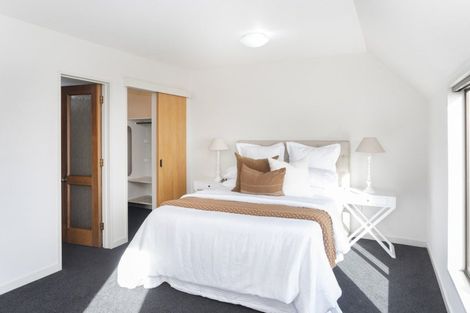 Photo of property in 1/17 Moncks Spur Road, Redcliffs, Christchurch, 8081