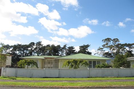Photo of property in 80 Ennis Avenue, Pakuranga Heights, Auckland, 2010