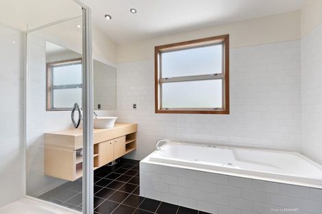 Photo of property in 3 Halewood Grove, Churton Park, Wellington, 6037