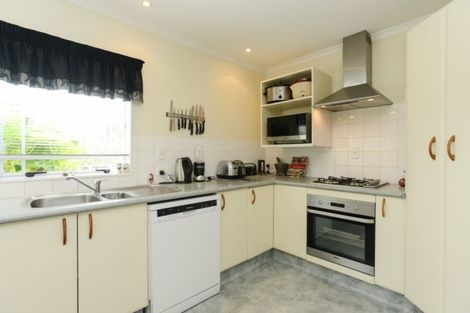 Photo of property in 525a Main North Road, Bay View, Napier, 4104