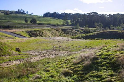 Photo of property in 10 Willow Lane, Acacia Bay, 3385