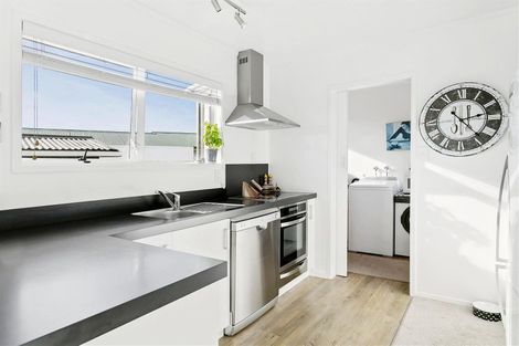 Photo of property in 65 Richmond Avenue, Richmond Heights, Taupo, 3330