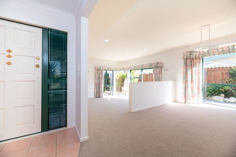 Photo of property in 30 Limerick Place, Dannemora, Auckland, 2016