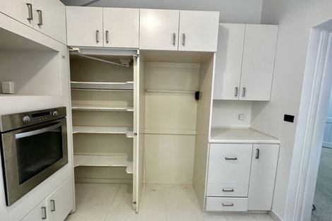 Photo of property in 1 Kim Street, Khandallah, Wellington, 6035