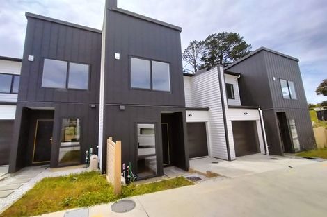 Photo of property in 8 Korokio Lane, Henderson, Auckland, 0612