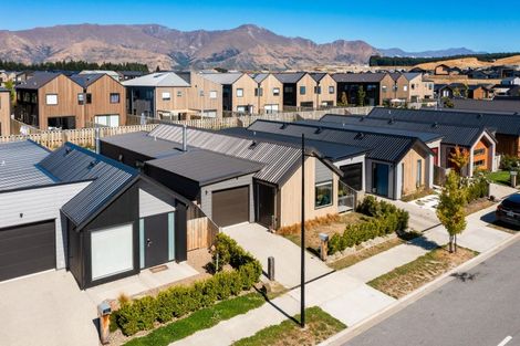 Photo of property in Northlake, 32 Cairnmuir Street, Wanaka, 9305