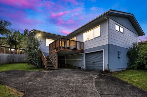 Photo of property in 1/325 Triangle Road, Massey, Auckland, 0614