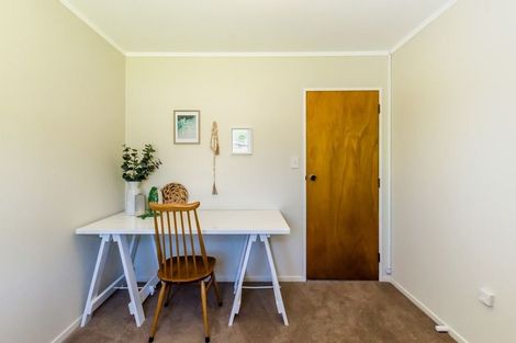 Photo of property in 2a Stuart Street, Waikanae, 5036