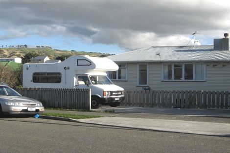 Photo of property in 72a Hereford Street, Cannons Creek, Porirua, 5024