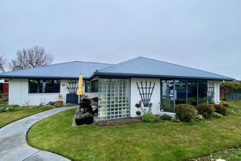 Photo of property in 21 Mona Square, Ashburton, 7700