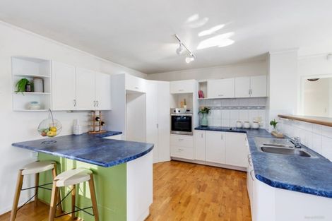 Photo of property in 39 Waitaki Street, Henderson, Auckland, 0612