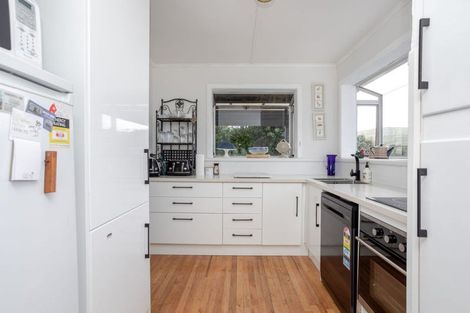 Photo of property in 40 Seaview Road, Herbertville, Dannevirke, 4970