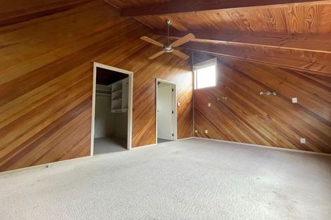 Photo of property in 14 Chablis Place, Henderson, Auckland, 0612