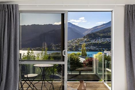 Photo of property in 497 Peninsula Road, Kelvin Heights, Queenstown, 9300
