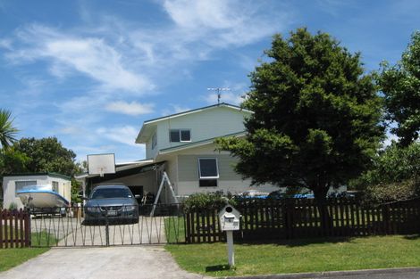 Photo of property in 6 Taihiki Road, Clarks Beach, 2122
