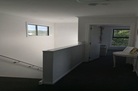 Photo of property in 124b Cambridge Terrace, Fairfield, Lower Hutt, 5011