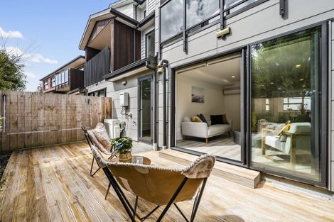 Photo of property in 17 Ti Kouka Lane, Sandringham, Auckland, 1025