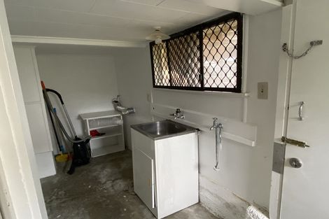 Photo of property in 17 Bradbury Road, Botany Downs, Auckland, 2010