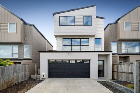 Photo of property in 11 Sunnyheights Road, Orewa, 0931