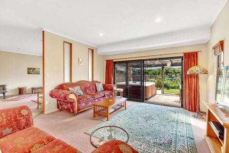 Photo of property in 44 Easton Way, Levin, 5510