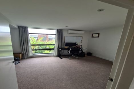 Photo of property in 14 Cochrane Road, Hobsonville, Auckland, 0616