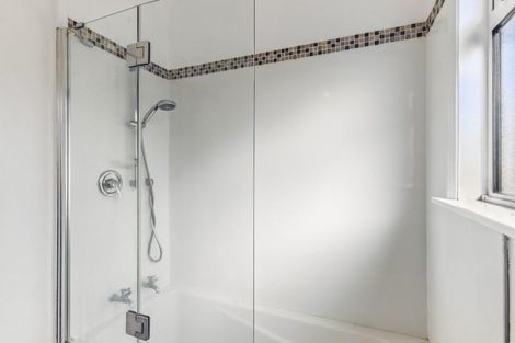 Photo of property in 18 Hannan Street, Levin, 5510