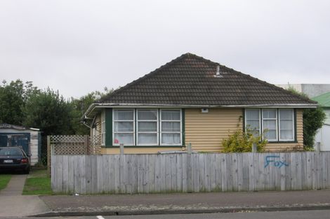 Photo of property in 69 Waldegrave Street, Palmerston North, 4410