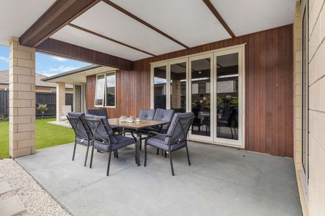 Photo of property in 26 Penetaka Heights, Pyes Pa, Tauranga, 3112