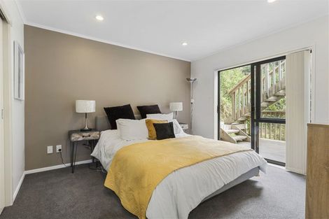 Photo of property in 45 Condor Place, Unsworth Heights, Auckland, 0632