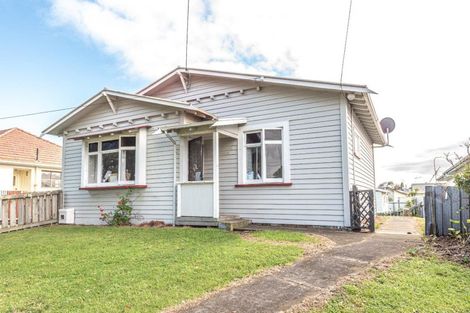 Photo of property in 6 Harper Street, Gonville, Whanganui, 4501