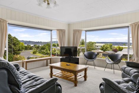 Photo of property in 63 Grace Crescent, Richmond Heights, Taupo, 3330