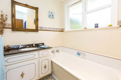 Photo of property in 210 Plateau Road, Te Marua, Upper Hutt, 5018